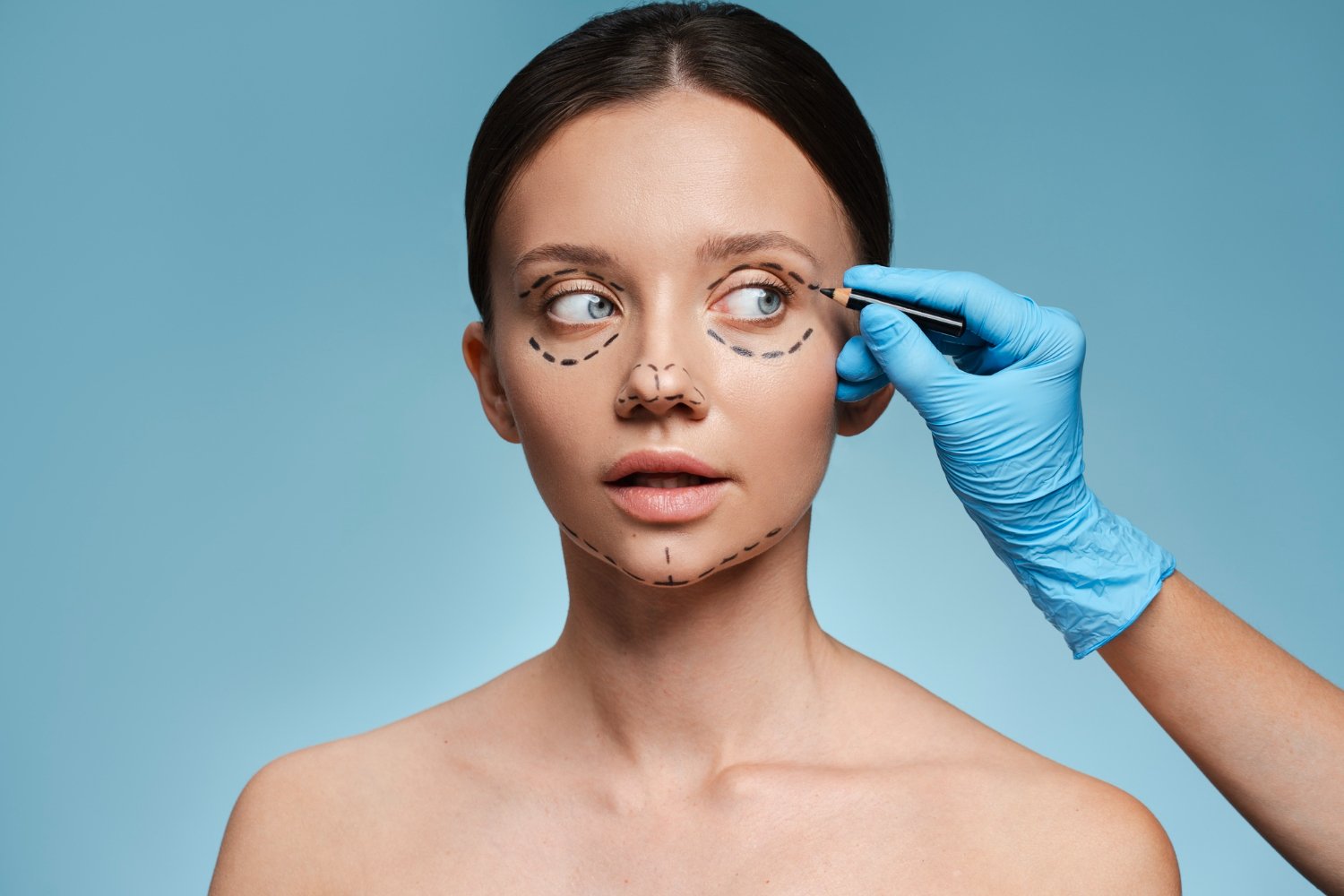 Consultation with an Oculoplastic Surgeon in Pune.